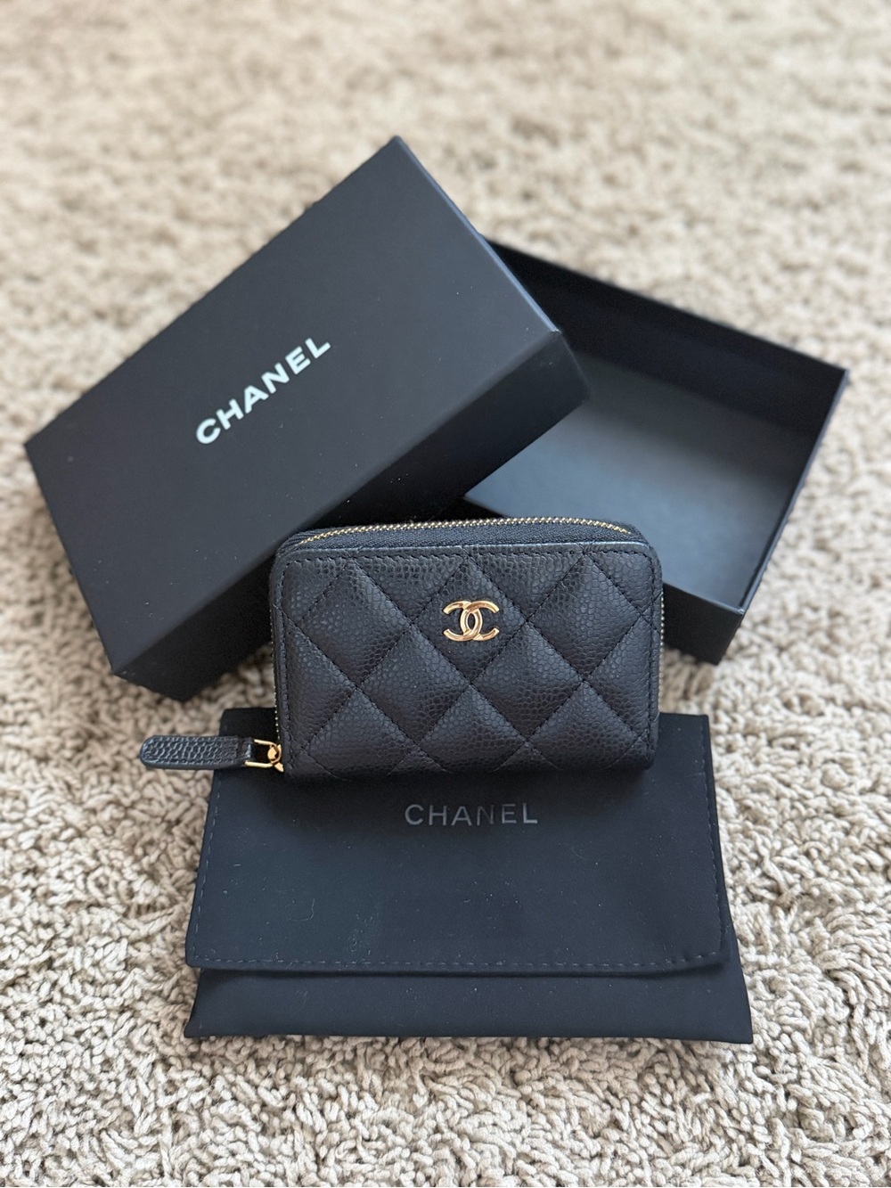 CHANEL Black Quilted Caviar Leather Card Holder with Gold CC